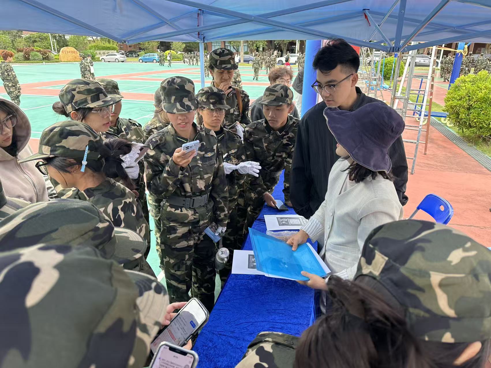 国家安全进校园活动照片5