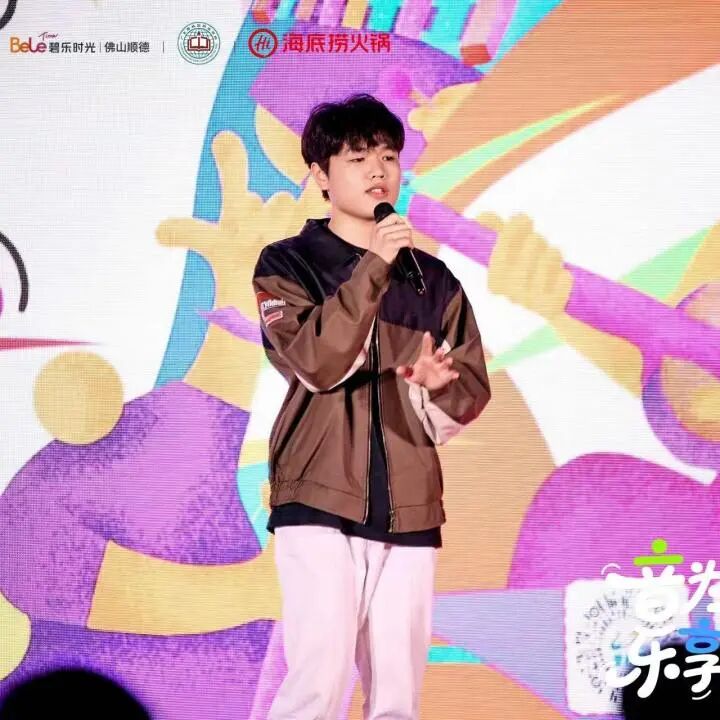 939f2245dfa424a46b66f90931475e09