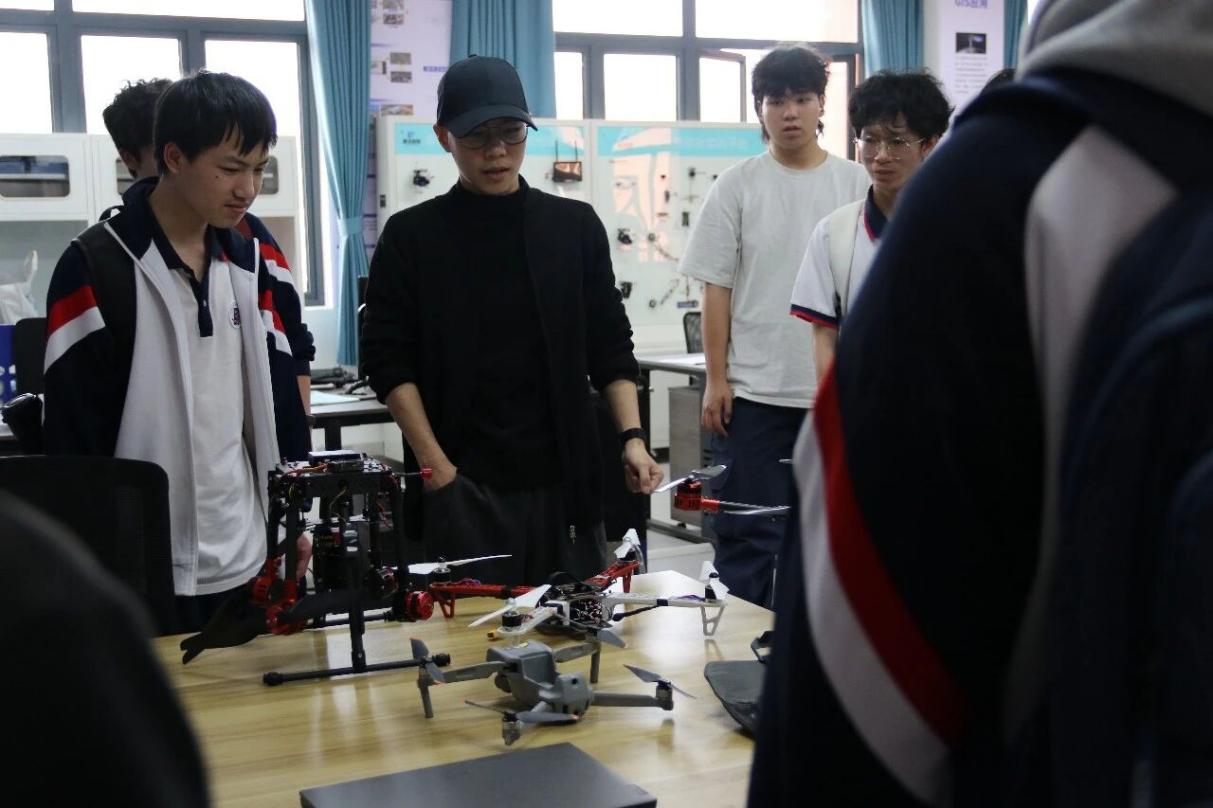 4e9d57d9ebd4b35925f170d486bce75d