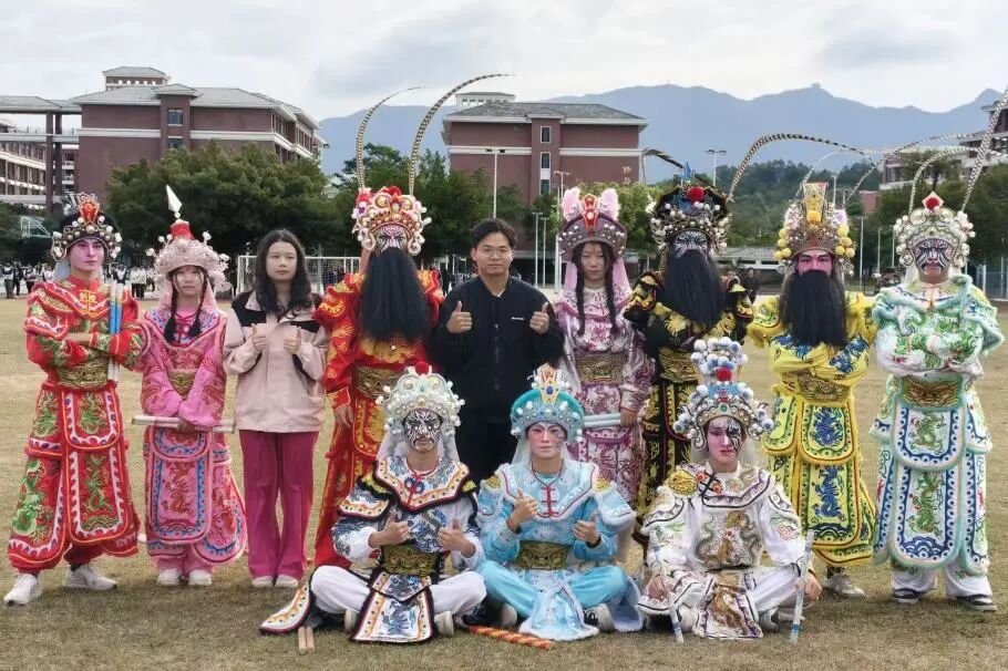 26ac92945cece3a06f3a016f9cee8b3a